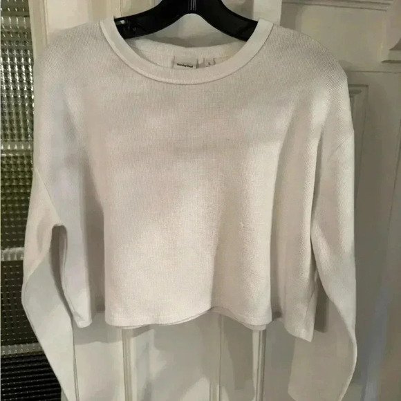 Aritzia Sunday Best white long sleeve cropped pullover women’s size large - Picture 1 of 7